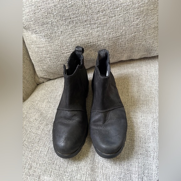 Sorel Emelie Chelsea size 6.5 - Picture 3 of 6